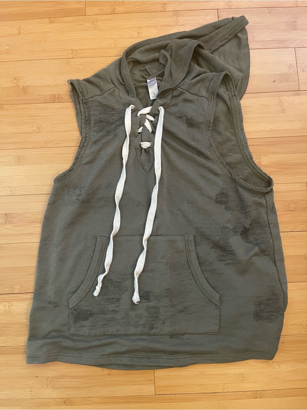 Alternative Olive Green Sleeveless Lace-Up Hoodie